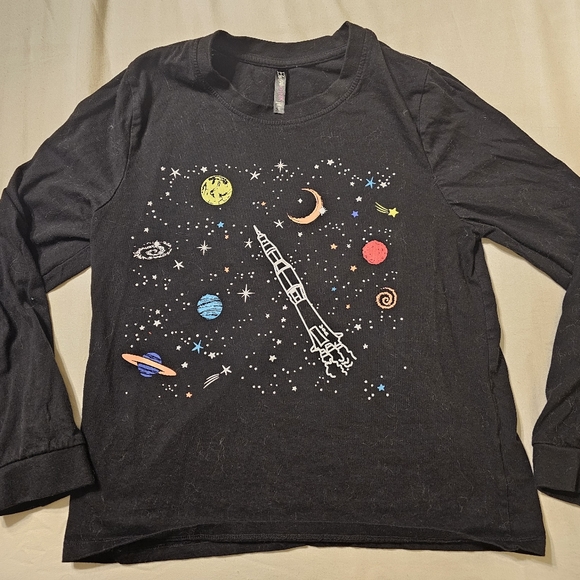 Girls Small glow in the dark rocket and stars shirt - Picture 2 of 3